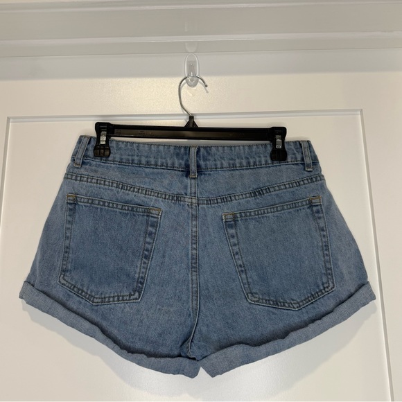 Edikted Jean Shorts - Picture 4 of 11